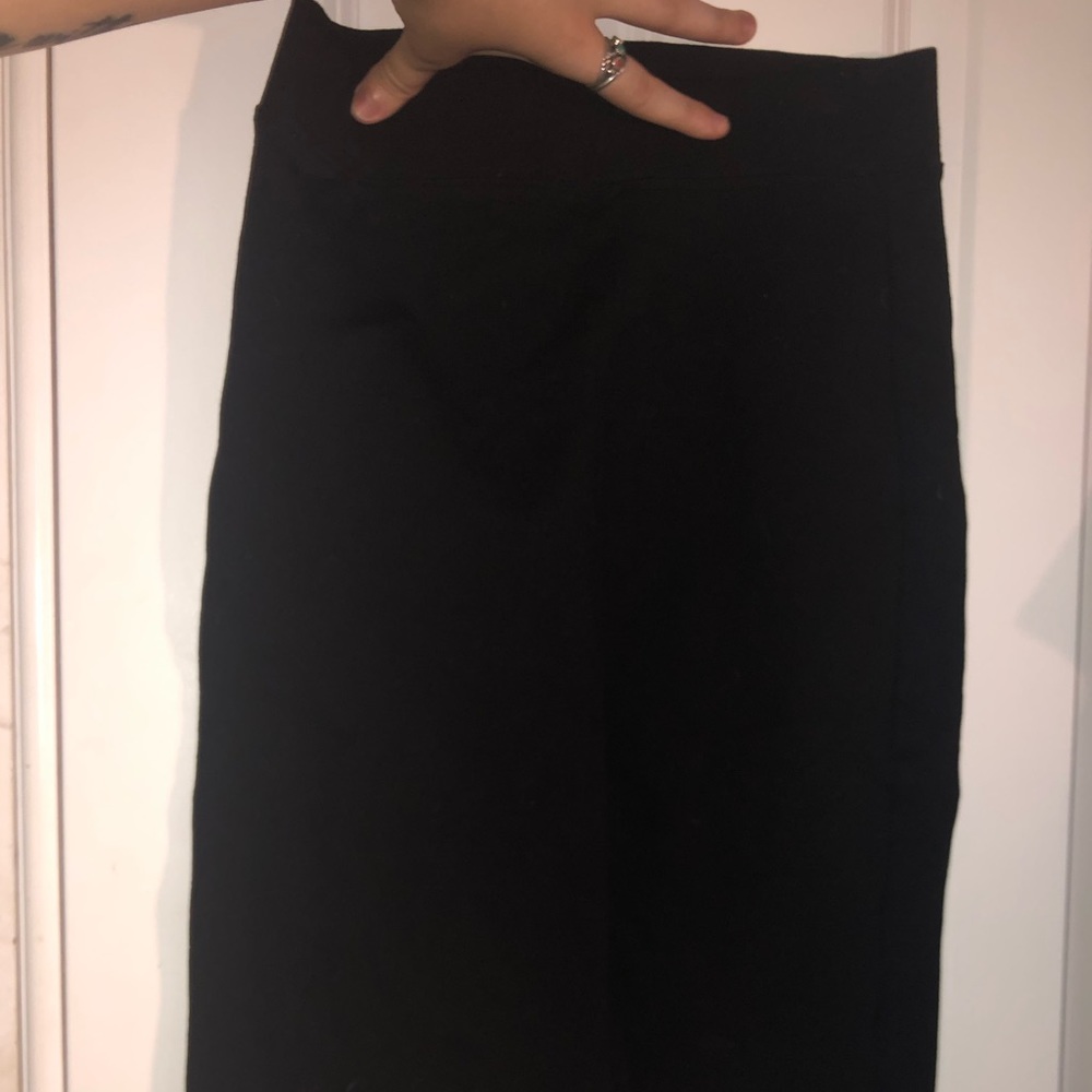Basic tight black skirt